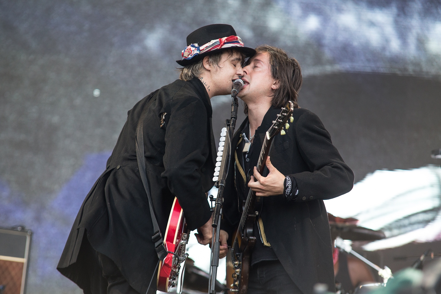 Pete Doherty gives updates on new Libertines material and “freestyle rap” track