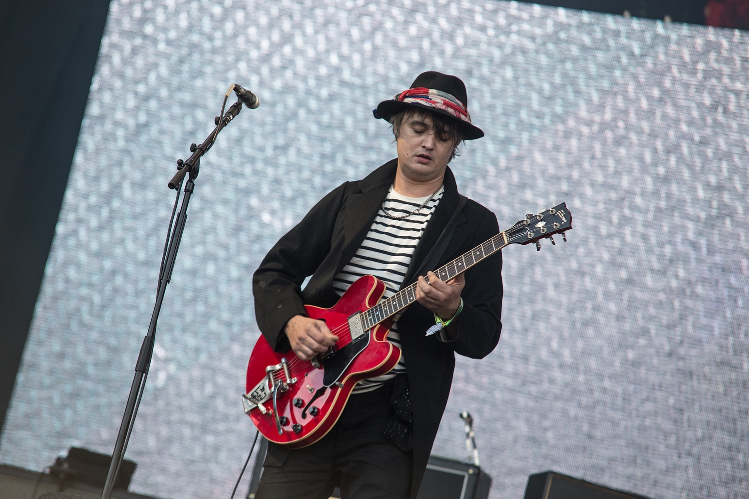The Libertines play secret Pyramid Stage set at Glastonbury 2015