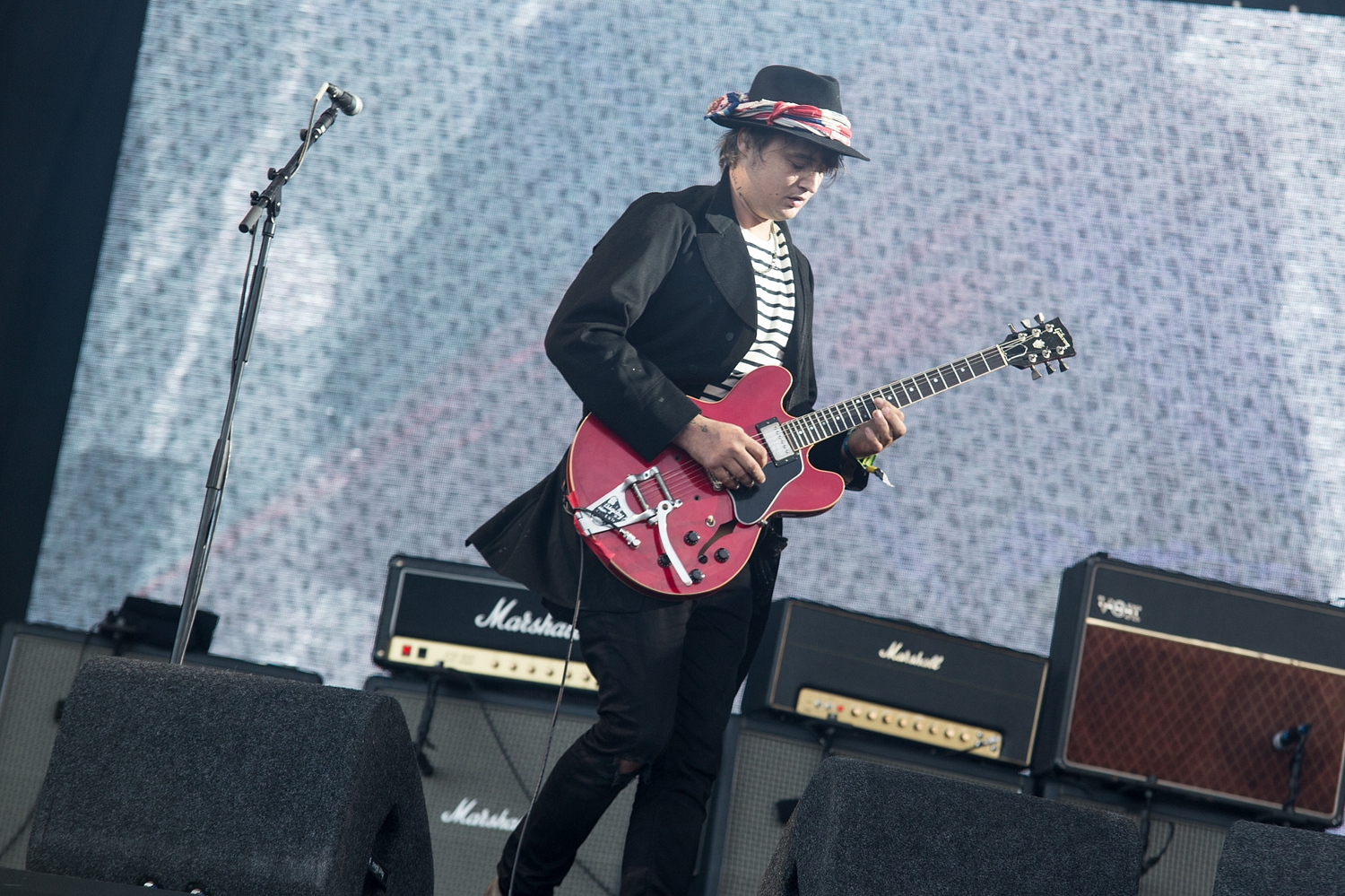 The Libertines play secret Pyramid Stage set at Glastonbury 2015