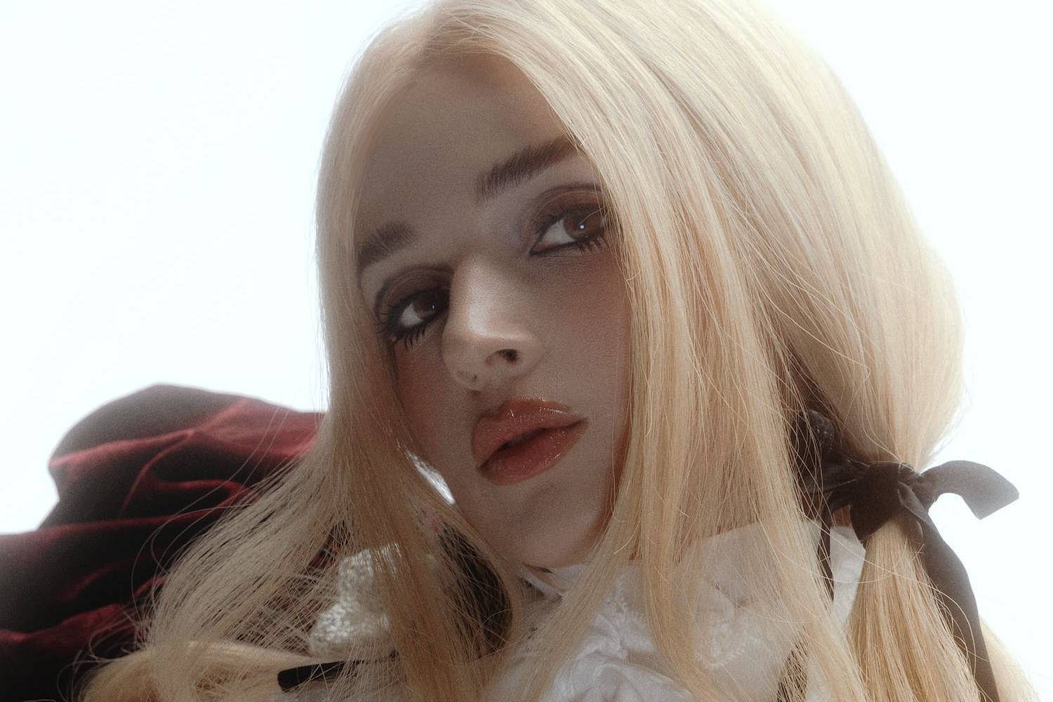 Poppy offers up new single ‘Motorbike’