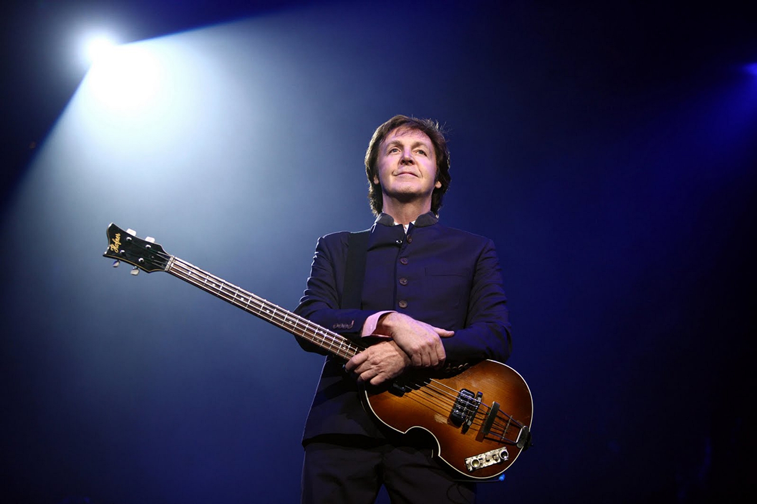 Paul McCartney hints at Glastonbury slot