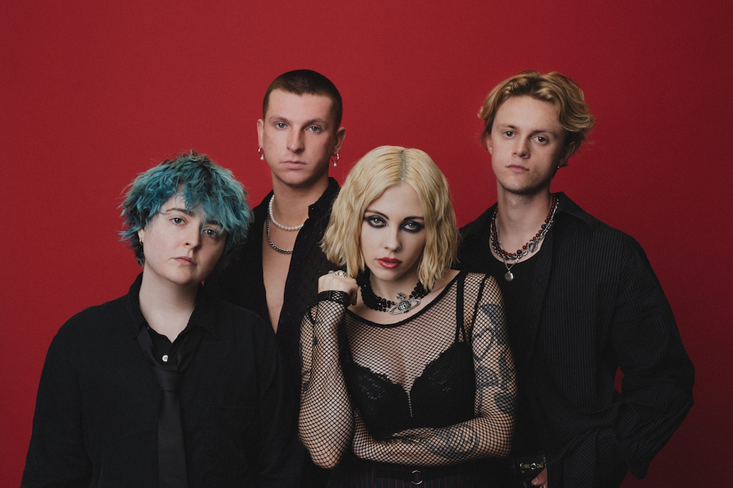 Watch Pale Waves cover Dove Cameron’s ‘Boyfriend’