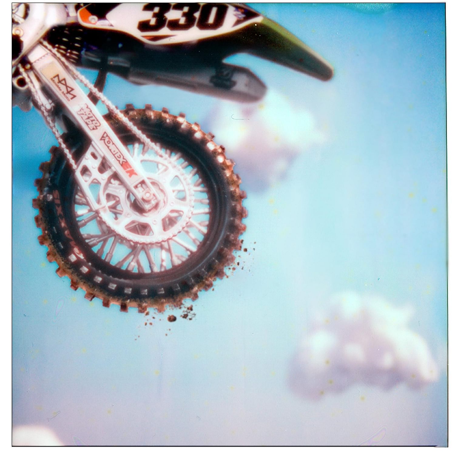 Paris Texas MID AIR review • DIY Magazine