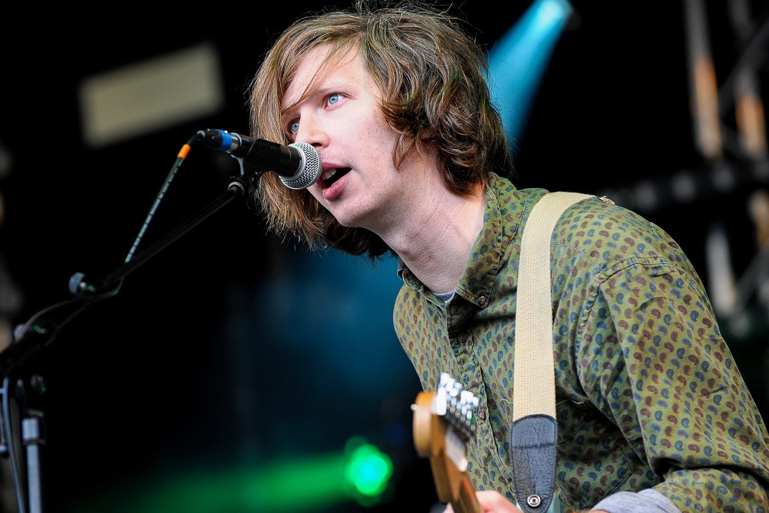 Watch Parquet Courts perform 'Black & White' at Glastonbury