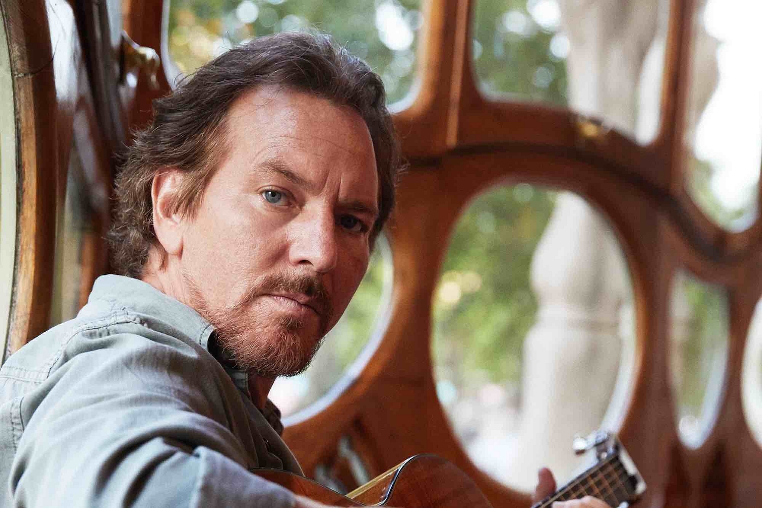 Eddie Vedder announces new solo album ‘Earthling’ with single ‘Long Way’