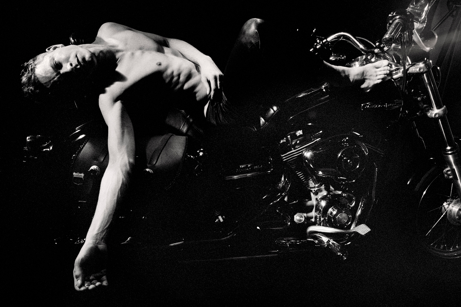 Perfume Genius shares new track and video 'On The Floor'