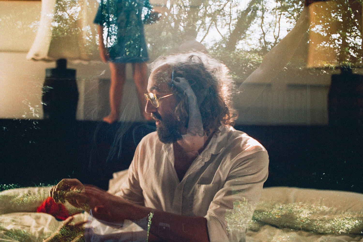 Phosphorescent shares 'C'est La Vie No. 2'