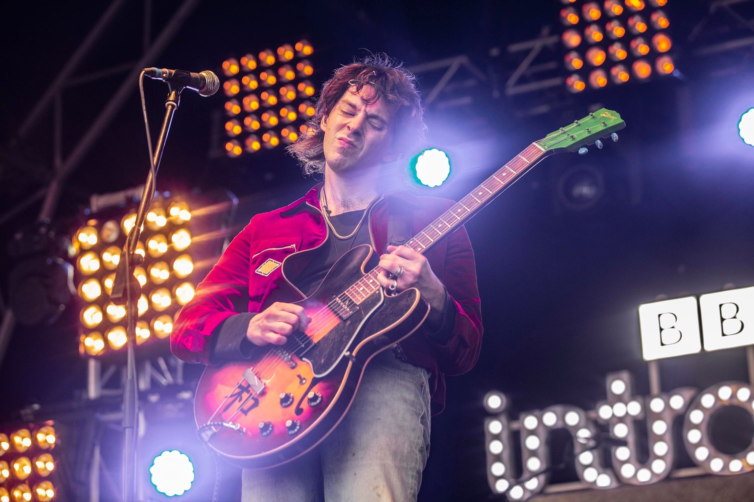 Slaves, Shame, The Vaccines and more battle the rain to send Reading 2018 off with glorious final day