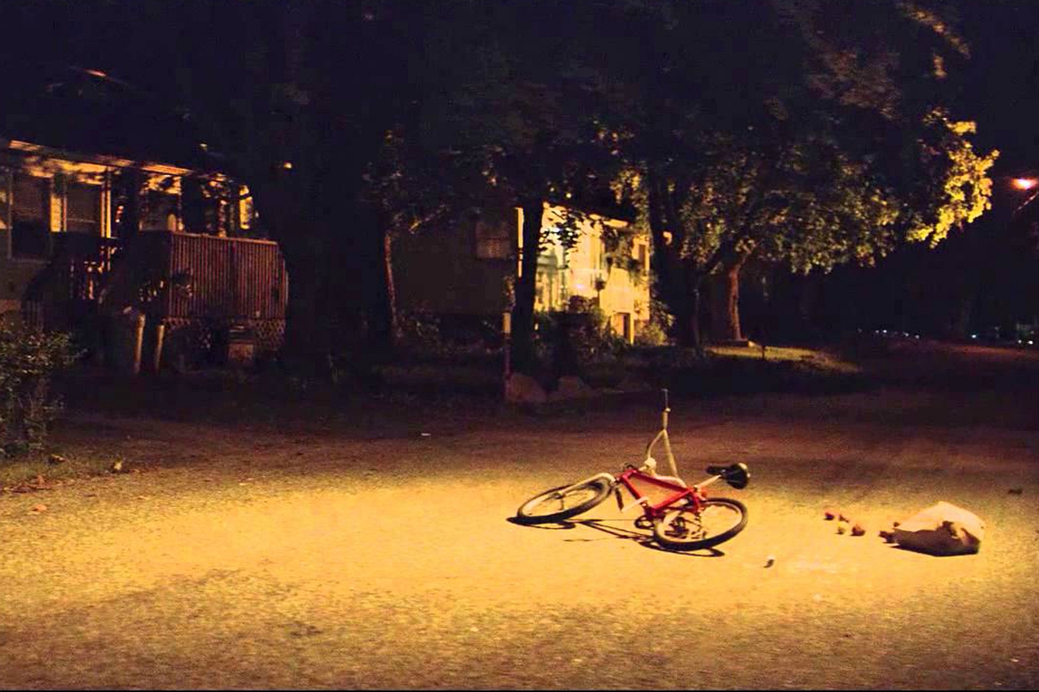 Royal Blood air new ‘Ten Tonne Skeleton’ video