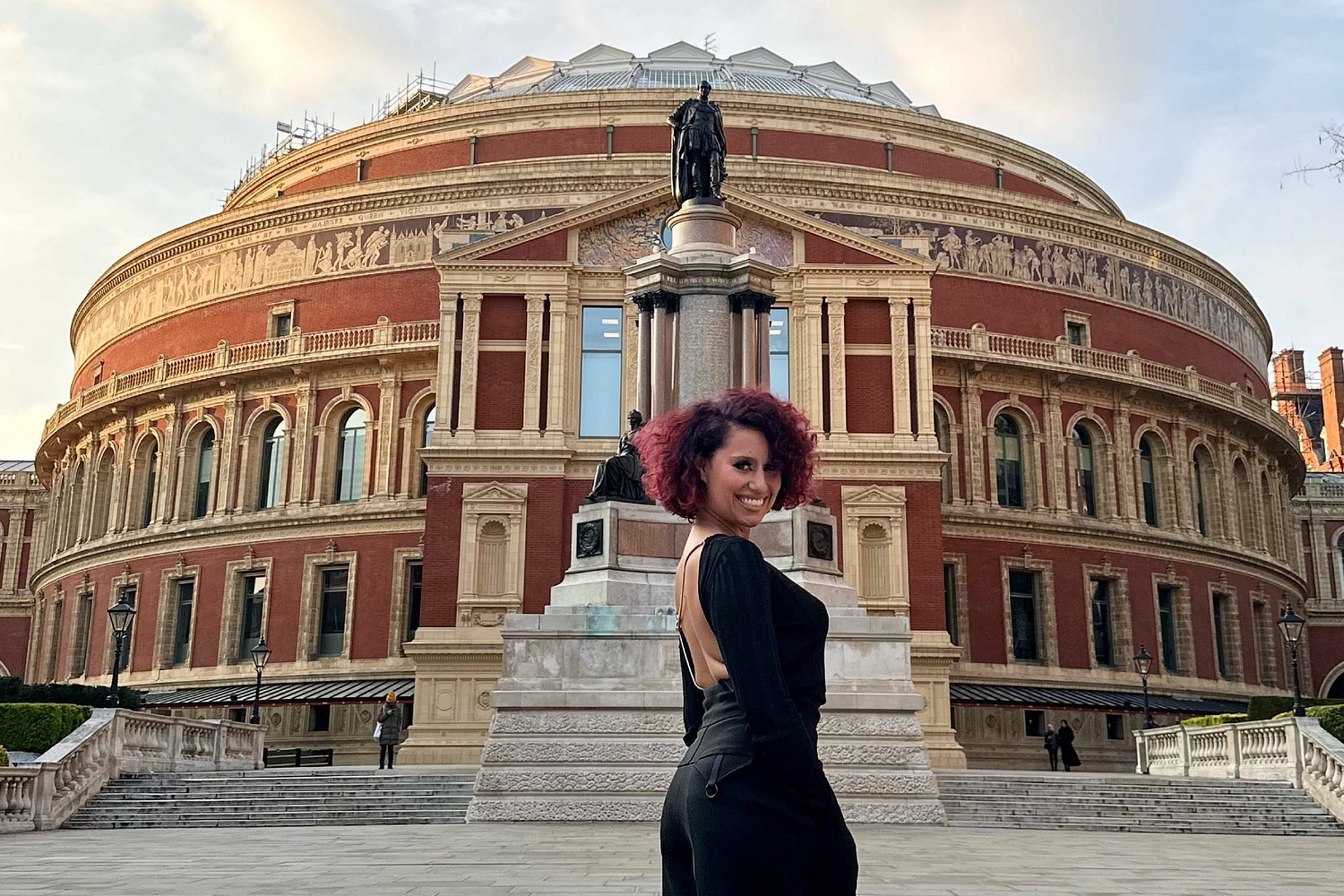 RAYE announces one-off Royal Albert Hall show