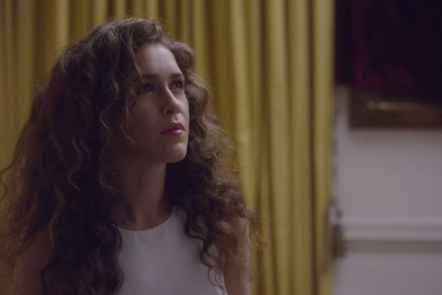 Rae Morris unveils video for ‘Under the Shadows’