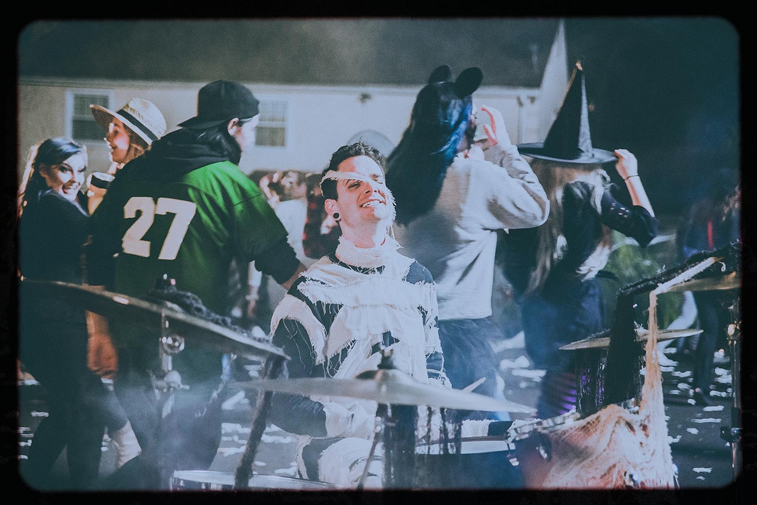 Real Friends take us behind the scenes of their spooky new 'Mess' video