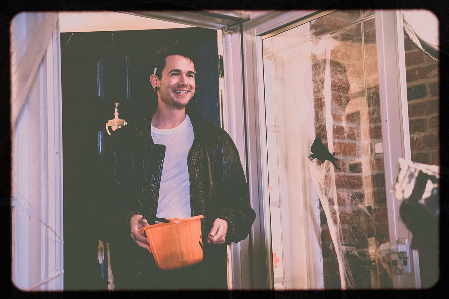 Real Friends take us behind the scenes of their spooky new 'Mess' video