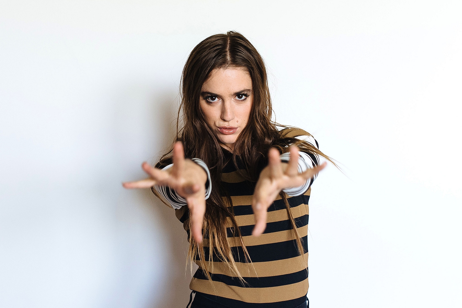 ​Ryn Weaver: "I'm at a free time in my life; I'm powerful on my own"