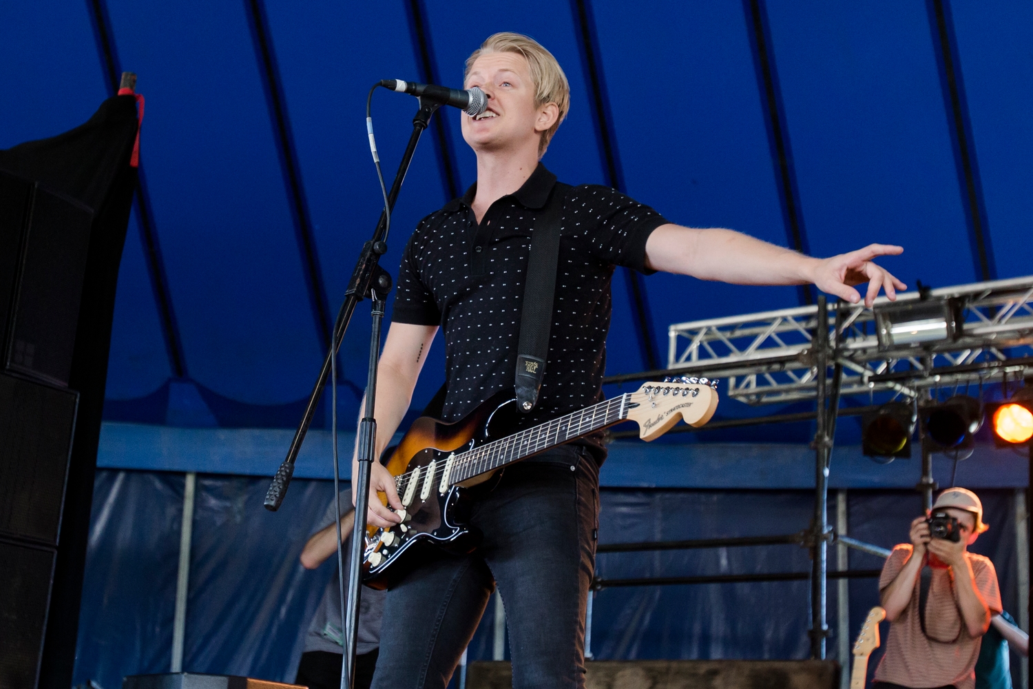 SWMRS bring Reading 2016 to a raucous beginning