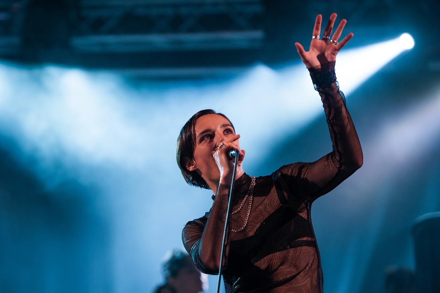 Savages’ new material shines at Latitude 2015