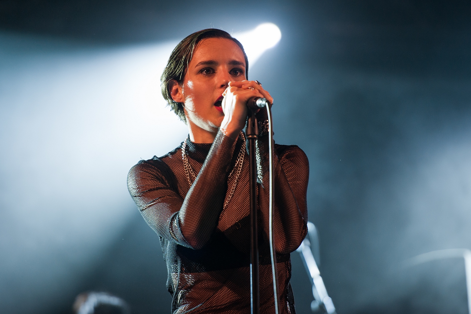 Savages shake Central London awake with 8am show at 100 Club