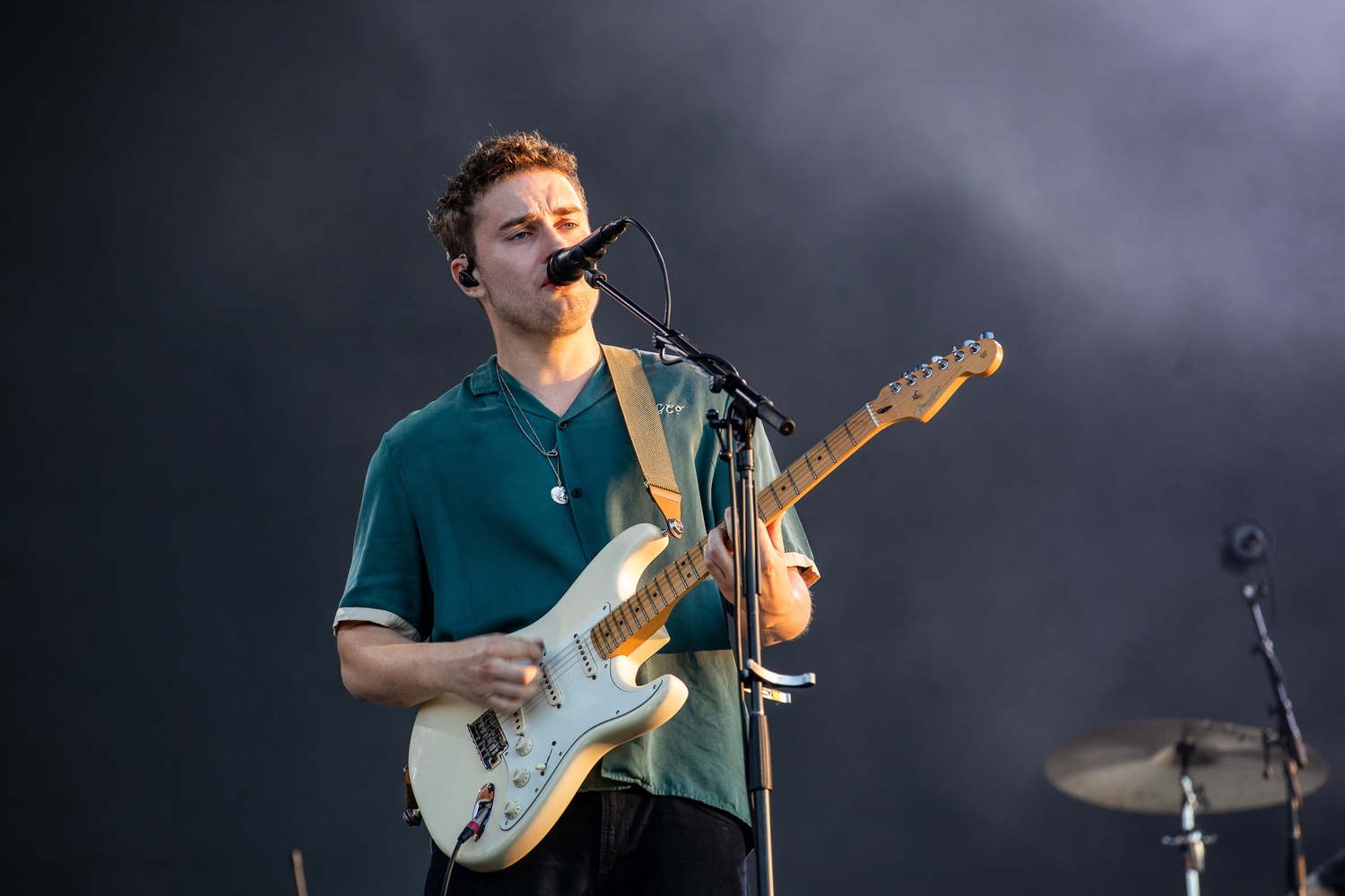 Listen to Sam Fender play ‘Alright’ live at Finsbury Park