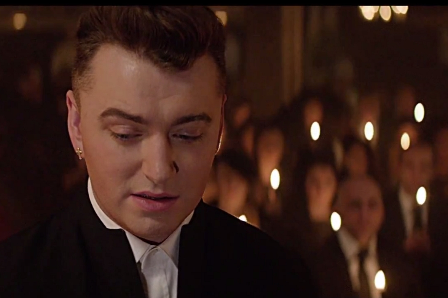 Sam Smith airs striking new ‘Lay Me Down’ video