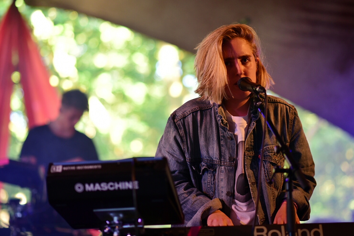Shura loses all restraint at Latitude 2015