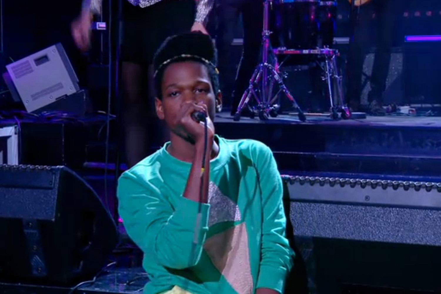 Watch Shamir make TV debut with ‘On the Regular’ on Canal+