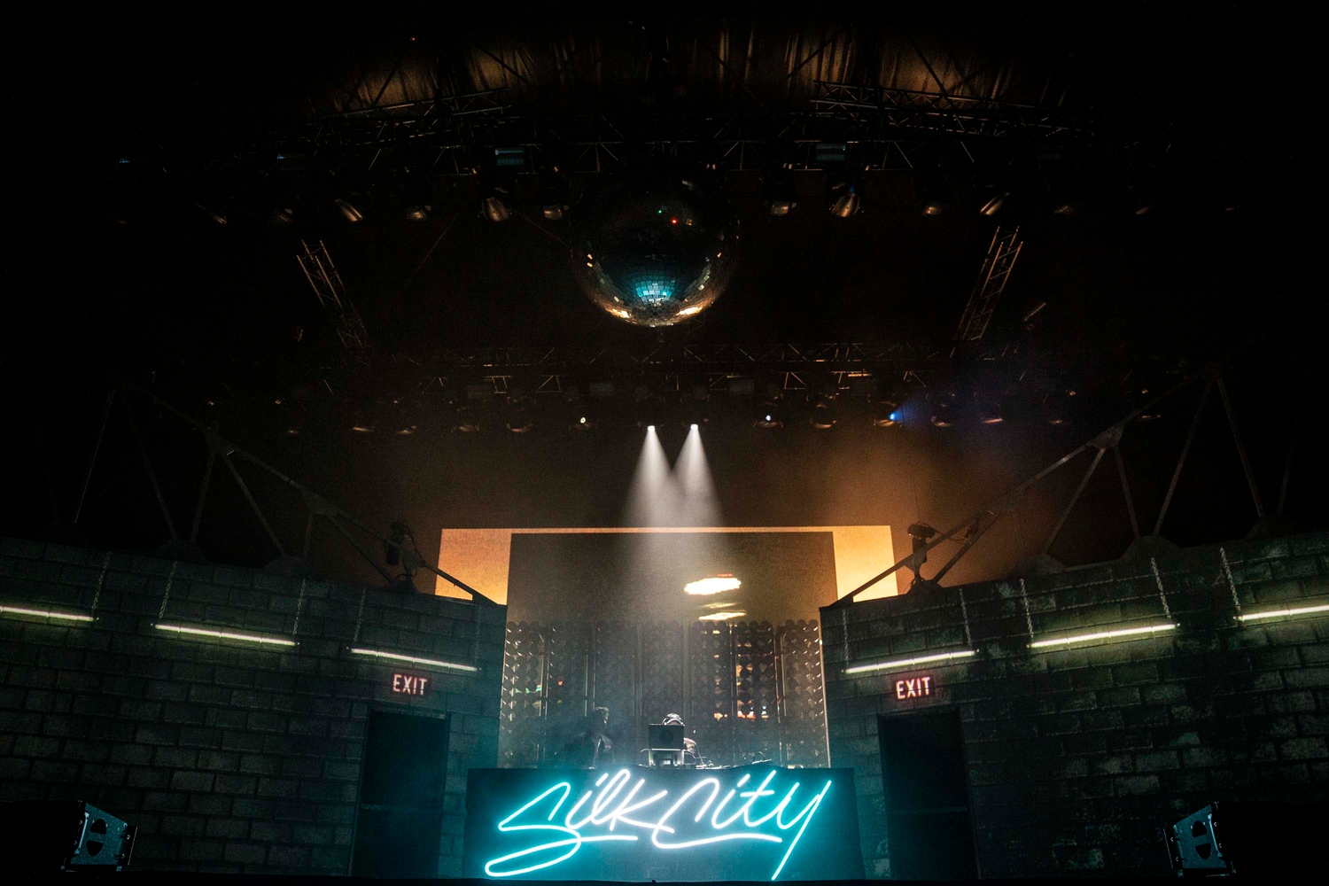 Mark Ronson & Diplo introduce house-centric Silk City project to Friday night of Bestival 2018