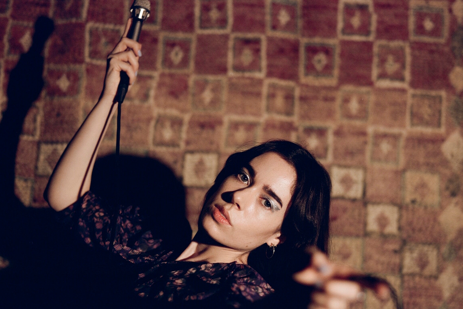 Sinead O’Brien shares mystical new song ‘Fall With Me’