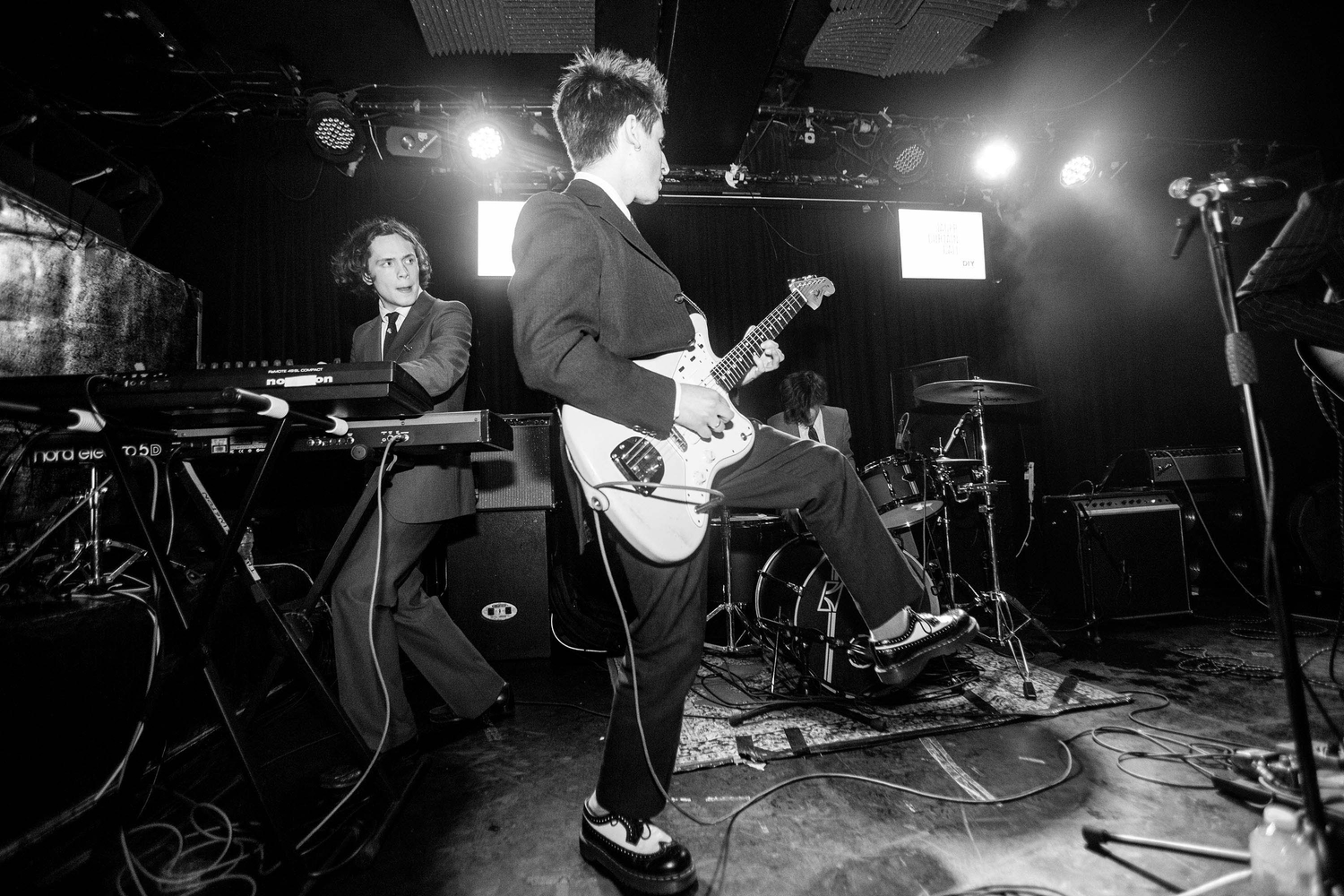 Crowdsurfers, mosh pits and general carnage are the order of the day at Yowl's celebratory Jäger Curtain Call headline show