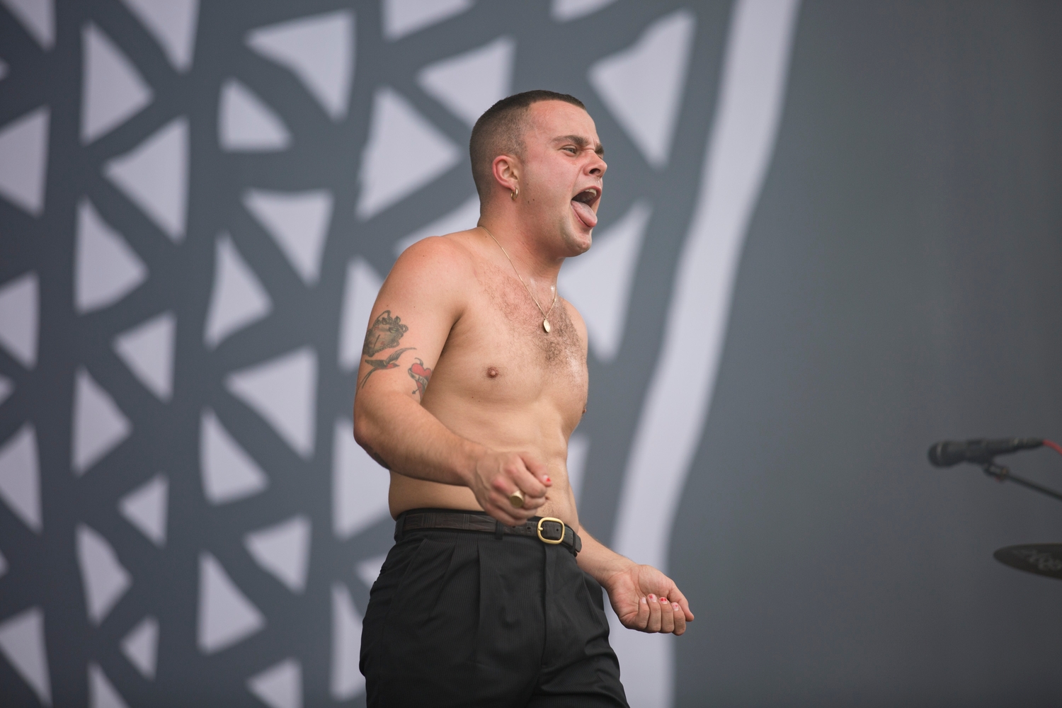 Slaves slot right in amongst the metal on Reading 2016’s main stage