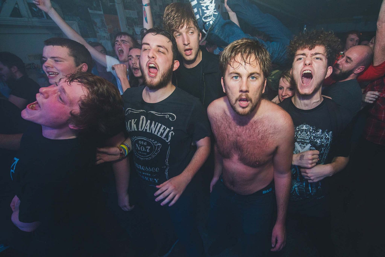 Slaves, The Victoria, London