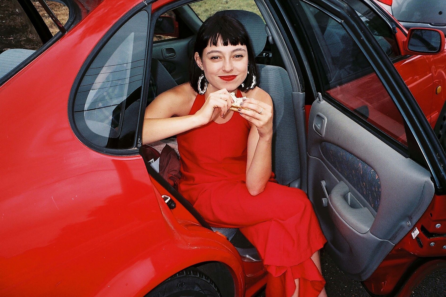Stella Donnelly shares ‘Tricks’ video, directed by Julia Jacklin