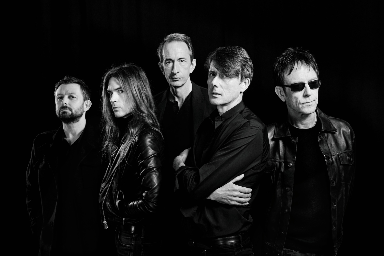 Suede to play special summer show with Johnny Marr and Nadine Shah