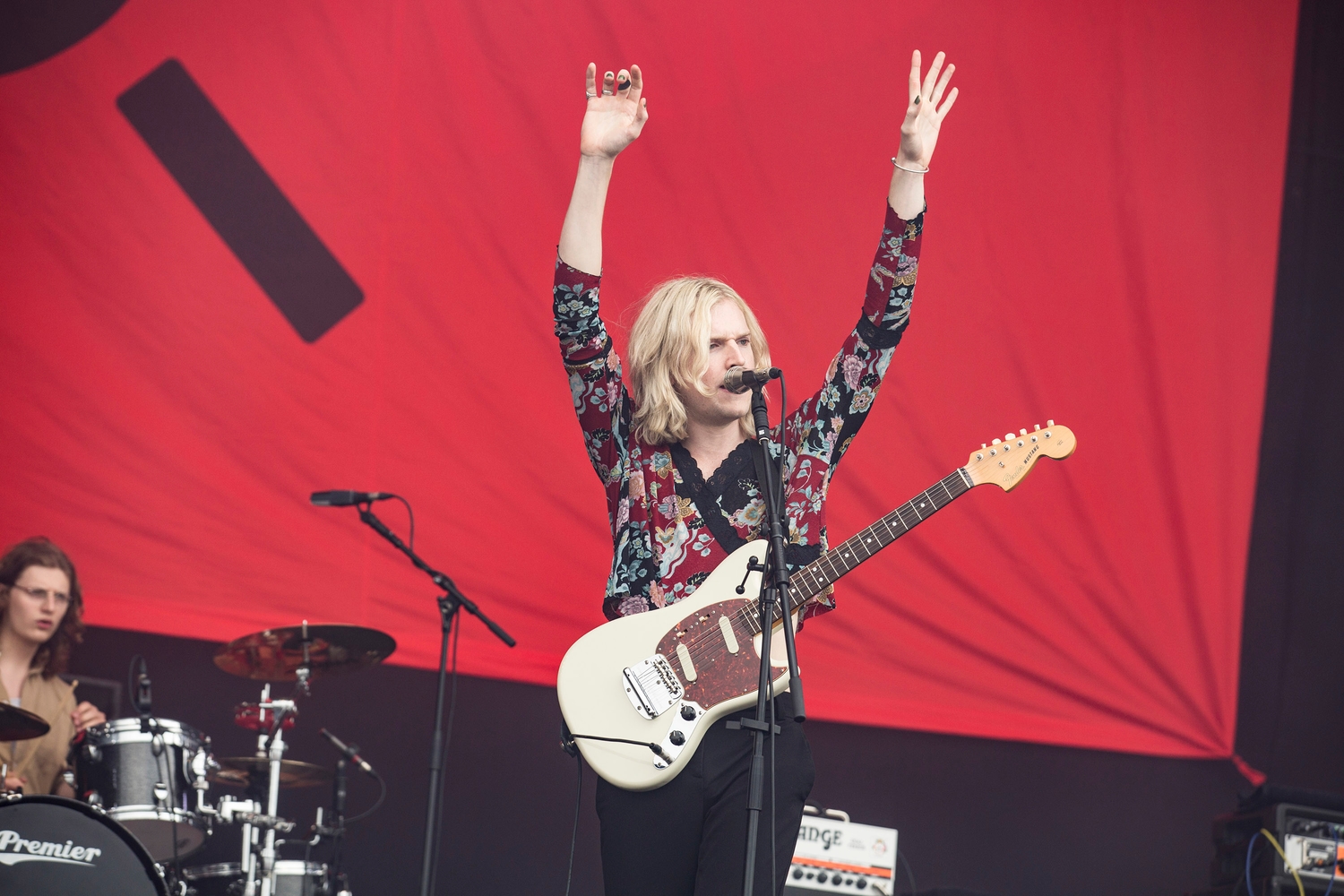 Local legends Sundara Karma shine on the Reading 2016 main stage