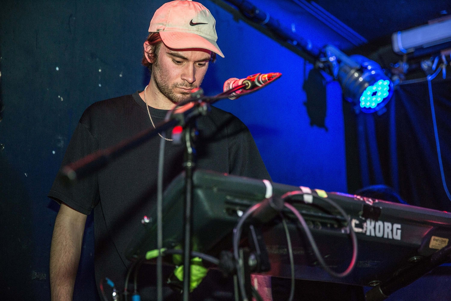 Sweat, Her’s and Azusena keep the Hello 2017 juggernaut running at The Old Blue Last