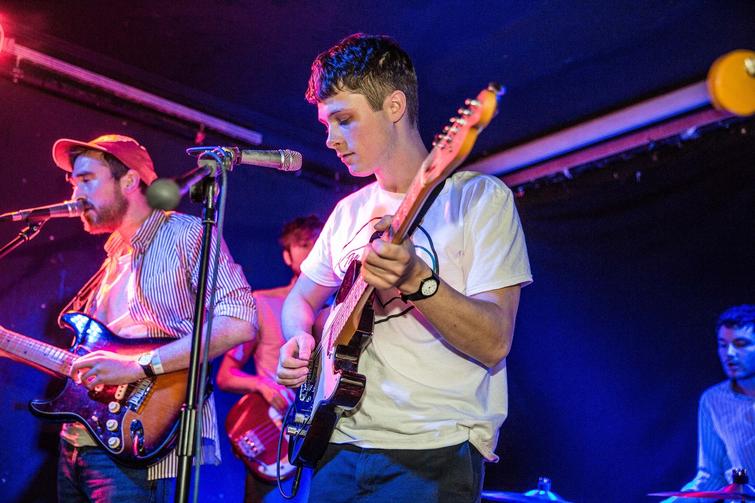 Swimming Tapes & Girl Ray opt for escapism at Hello 2017