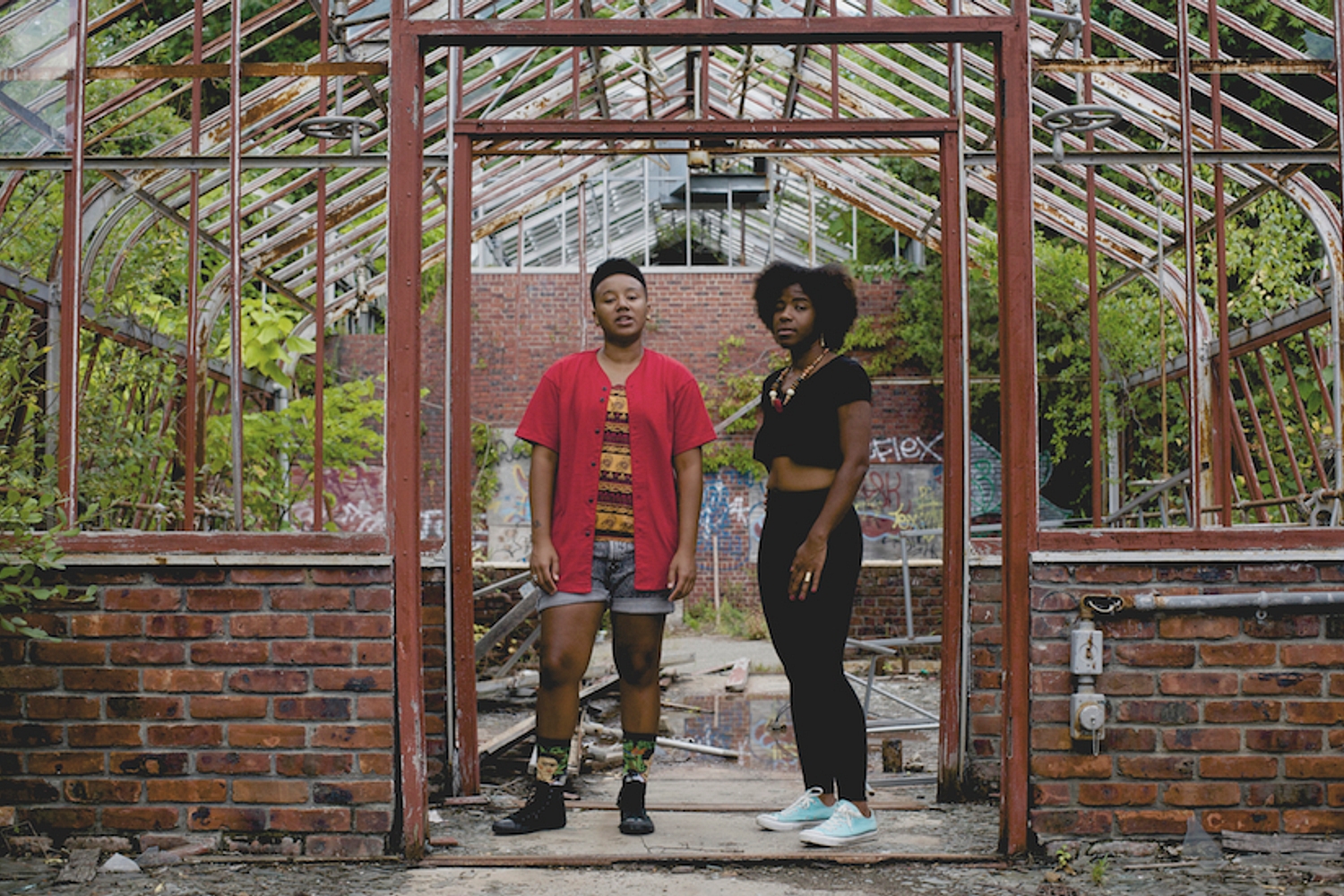 THEESatisfaction announce new ‘EarthEE’ LP, stream ‘Recognition’