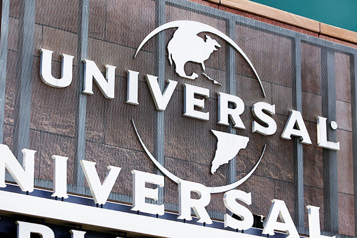 Universal Music wins Australia court case against Modular Recordings founder
