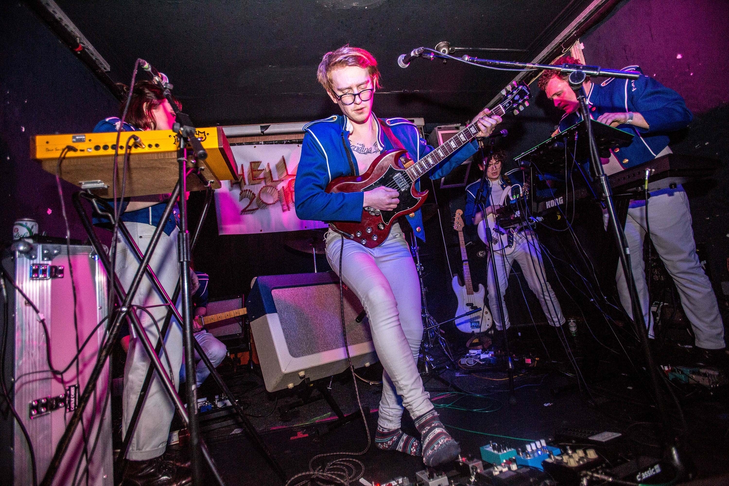 Horsey and Whenyoung canter ahead on the third night of Hello 2018