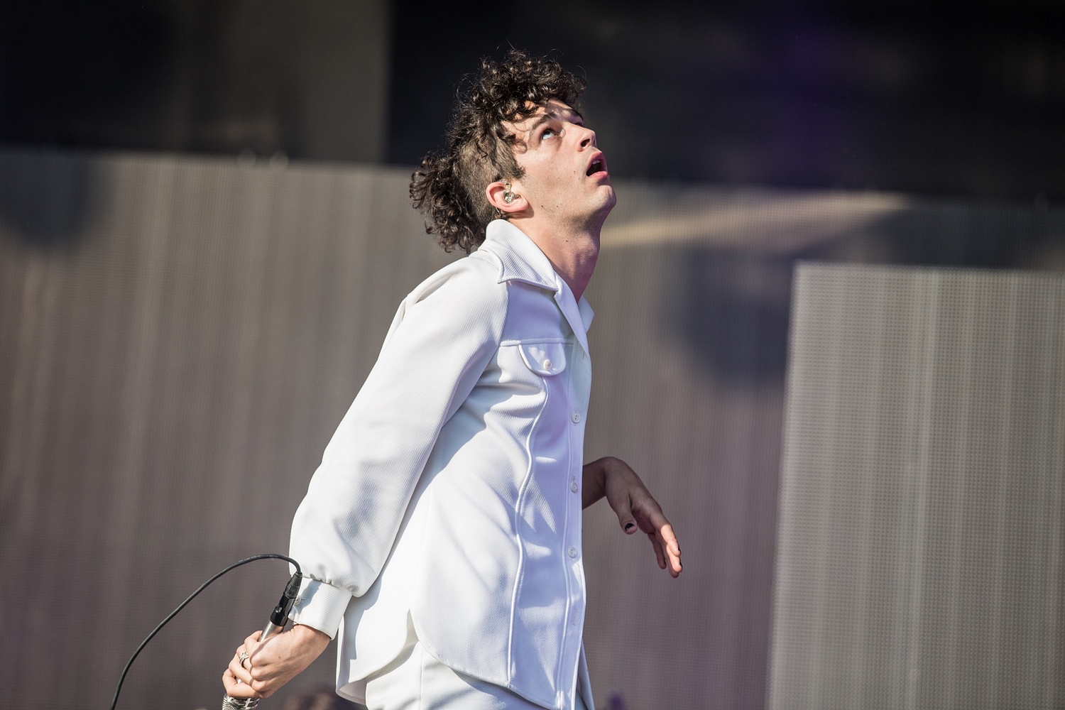 And we all go hand in hand to watch The 1975 play Parklife