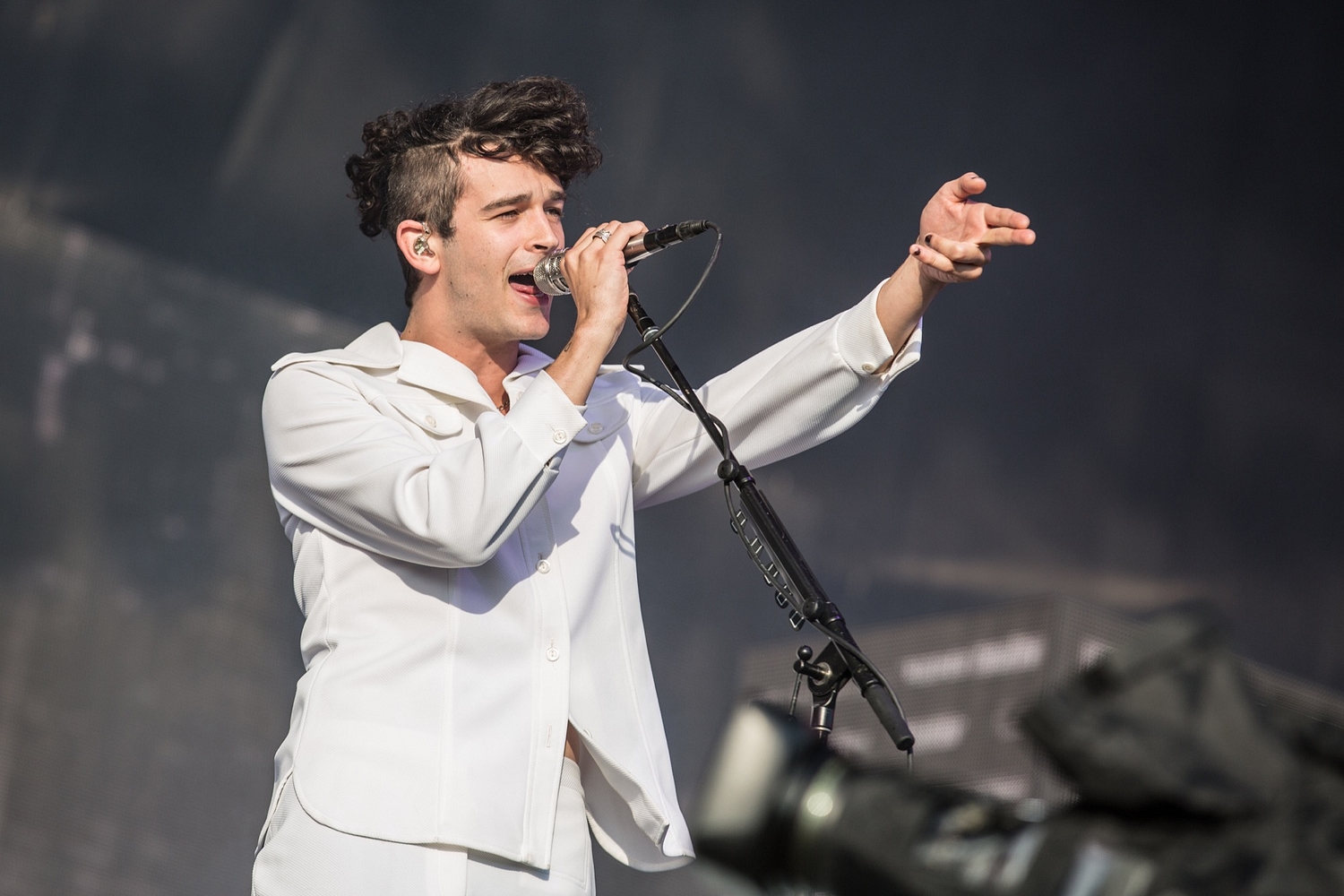The 1975 to reschedule European tour dates