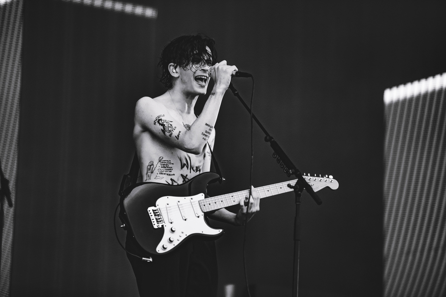 The 1975 announce London show