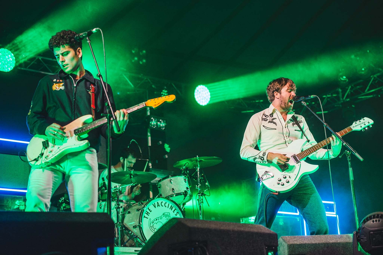 The Vaccines bring cowboy shirts and confetti to Latitude 2015