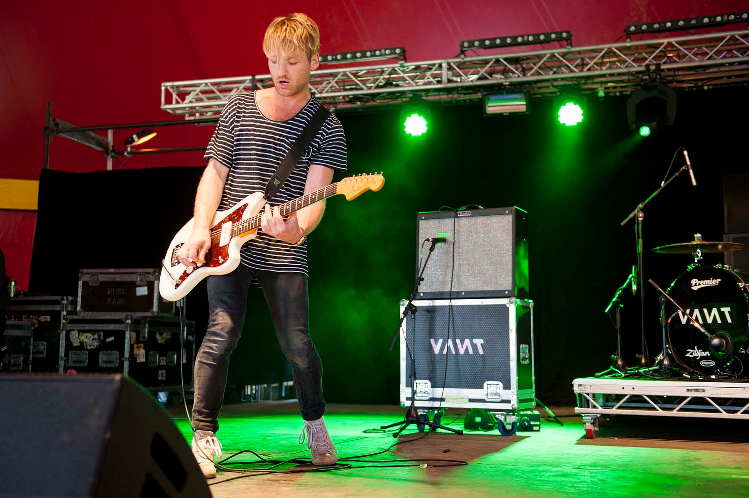 VANT crowd-surf with mission statement of a Reading Festival set