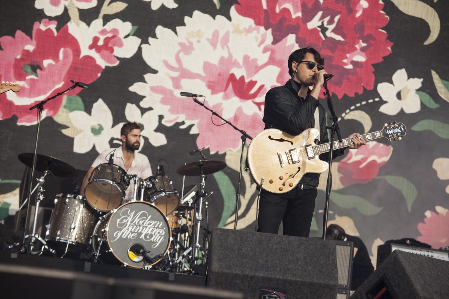 Watch Vampire Weekend and Danielle Haim cover ‘The Boys Are Back In Town’