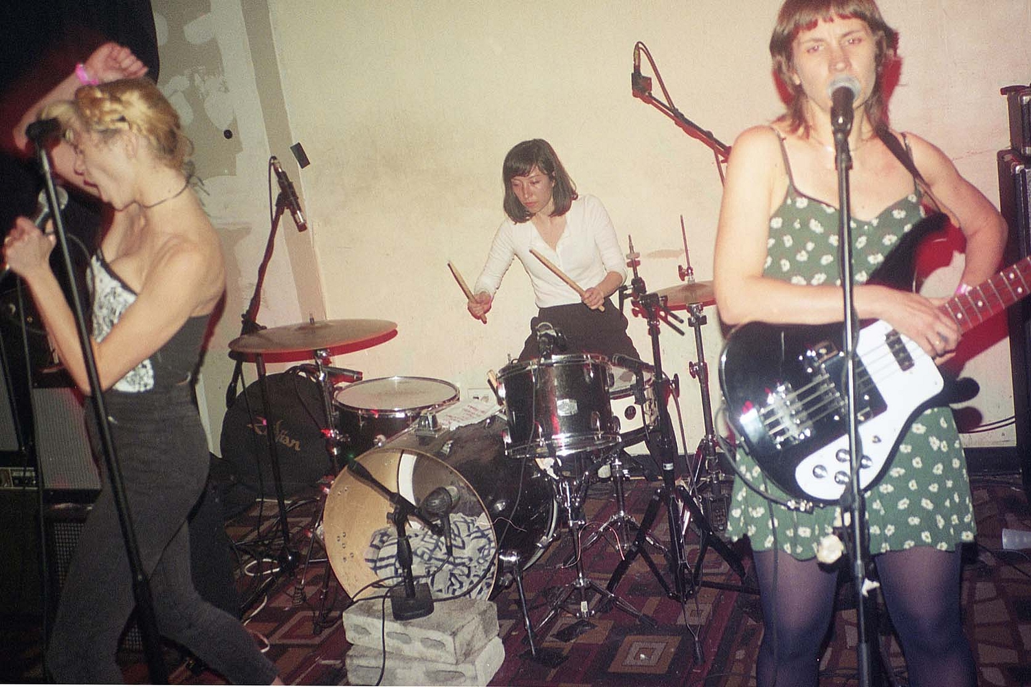 WALL bring the New York noise on home turf