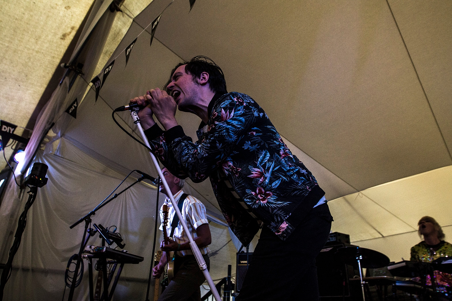 Latitude 2016: White