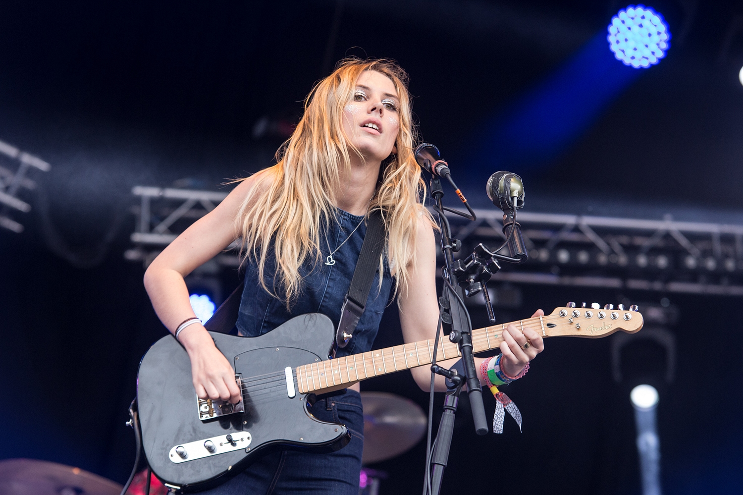 Reading 2015 continues with Royal Blood, Wolf Alice, Charli XCX & more