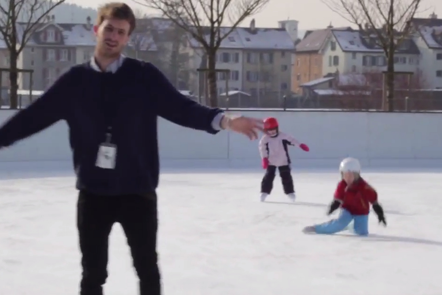 Wolf Alice ice skate, chair-spin and bowl for new European tour video