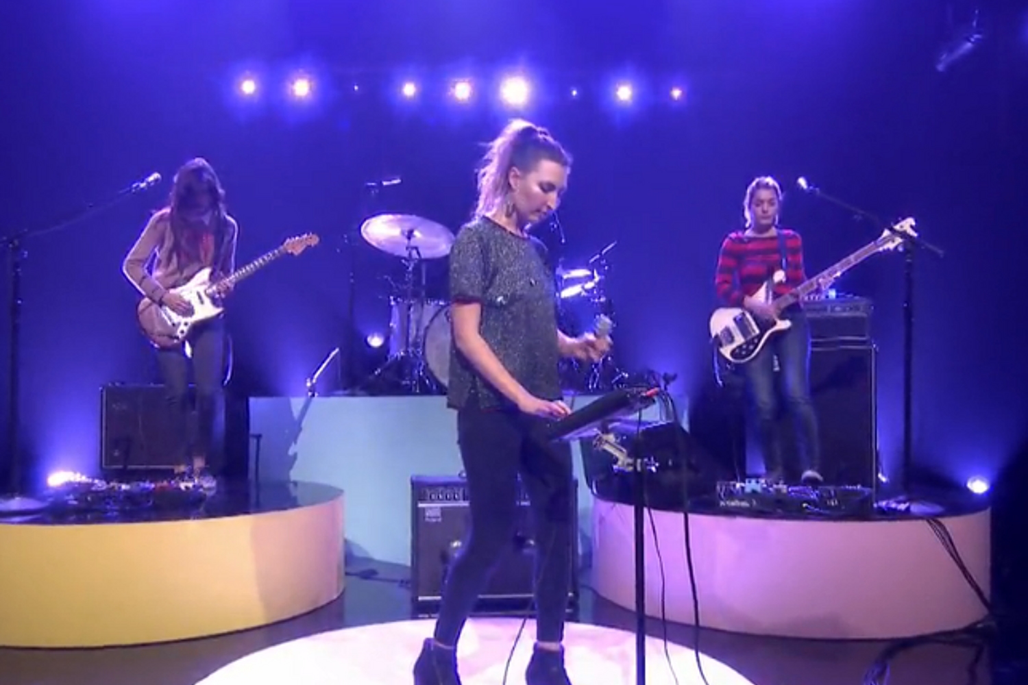 Warpaint take ‘New Song’ to Fallon