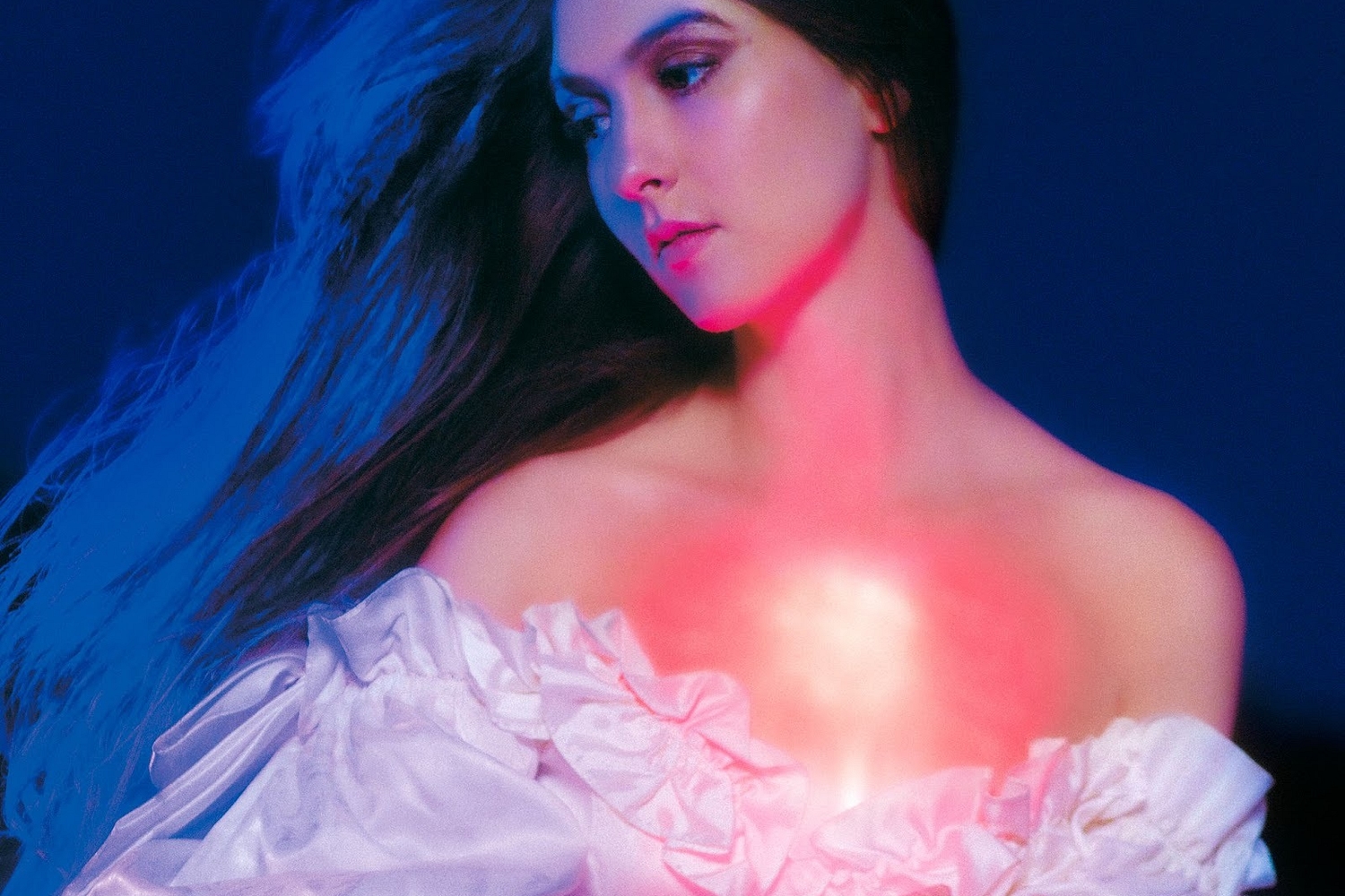 Weyes Blood - And In The Darkness, Hearts Aglow